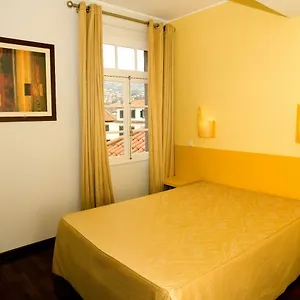 2* Casa de hóspedes Residencial Chafariz